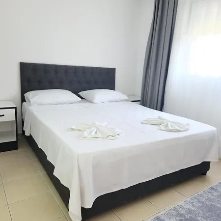 Circle Apartment Side