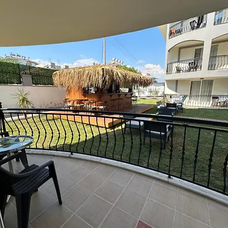Circle Apartment Side