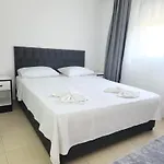 Circle Apartament Side