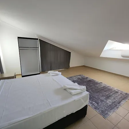 Circle Apartament Side